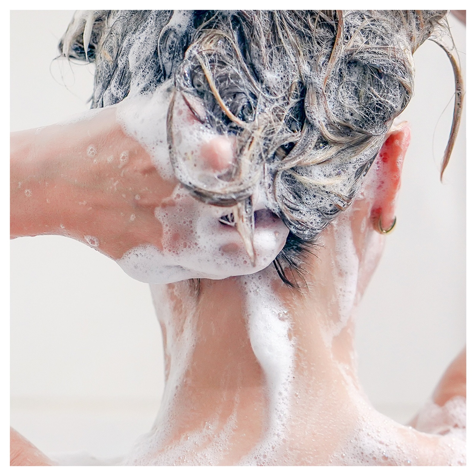 Рідке мило-шампунь Tork Luxury Premium Міні для тіла і волосся, 0,475 л, ≈ 475 порцій