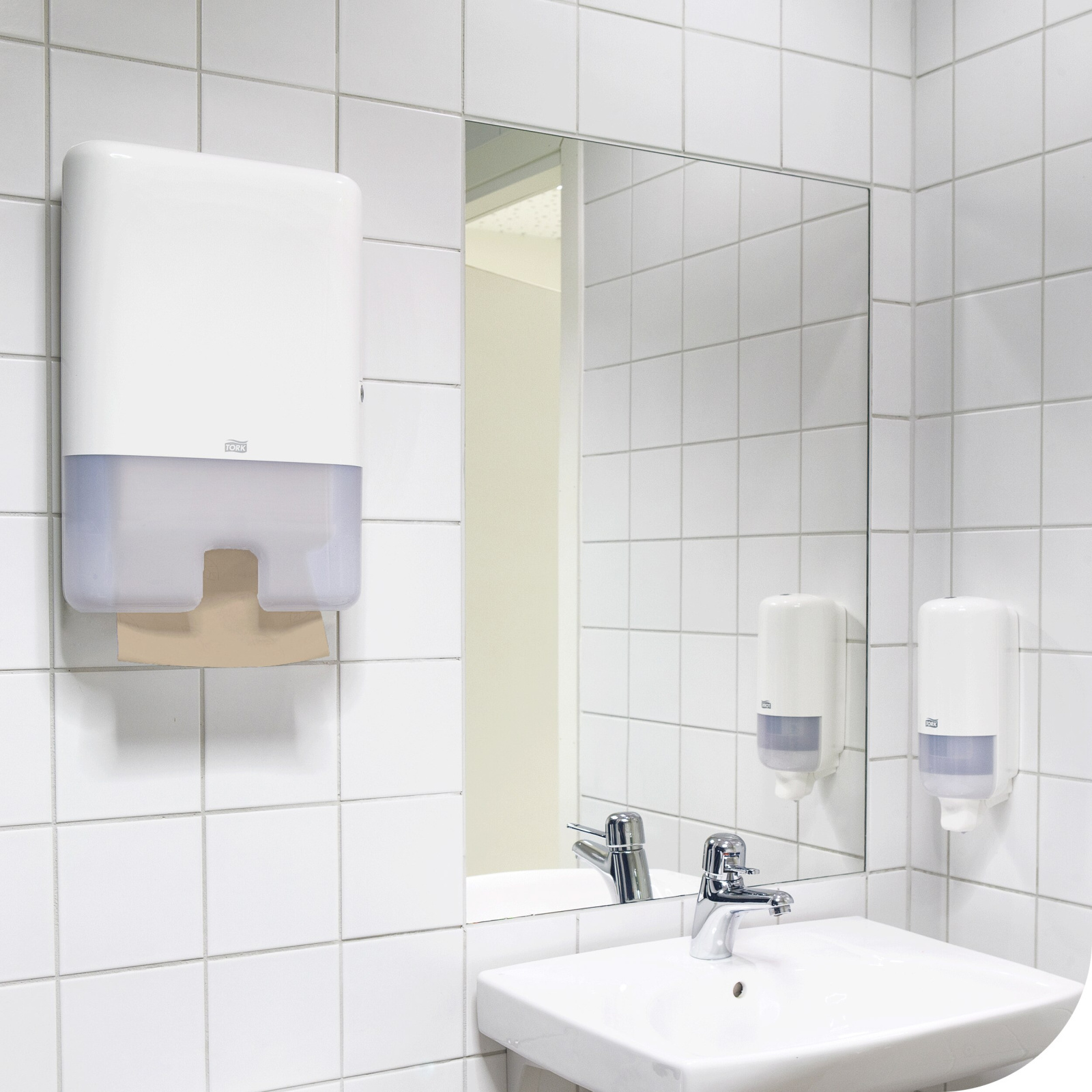 М'які листові вузькопанельні рушники Tork Xpress Advanced Soft, натурального кольору, 2 шари, 180 листів