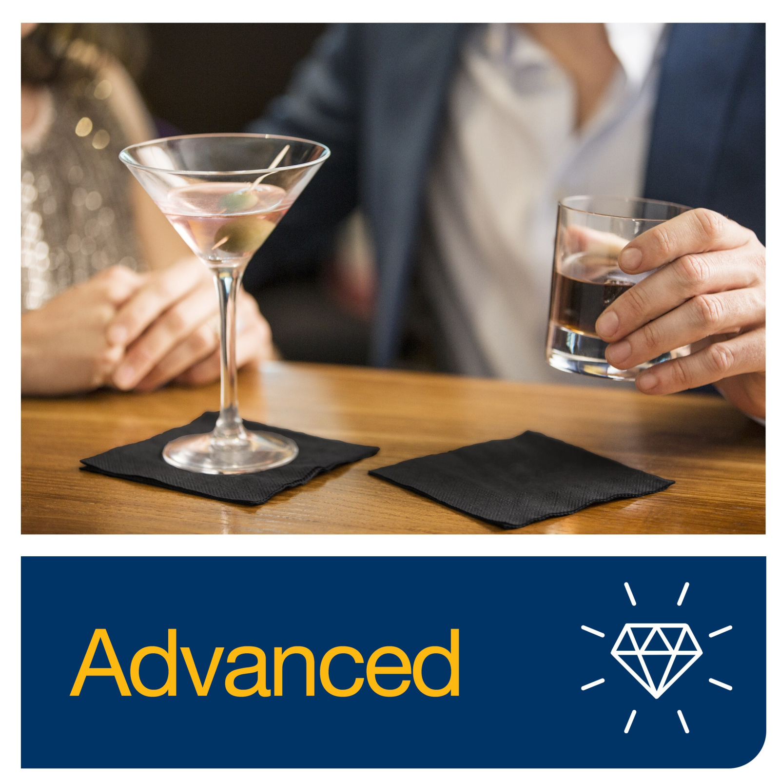 Коктейльні серветки Tork Advanced, чорні, 2 шари, 24х24 см, 200 шт